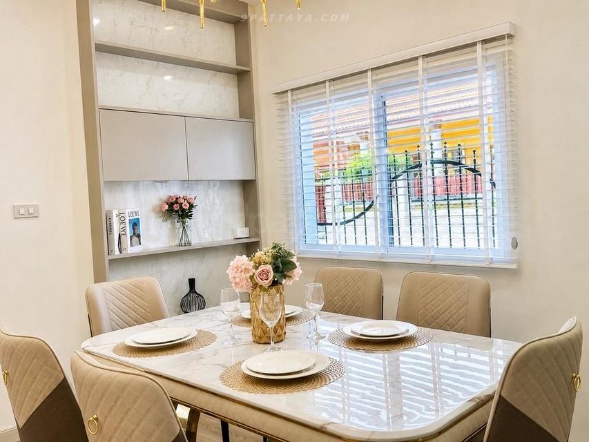 For Sale — Corner Detached House at Eakmongkol 4/1, Khao TaloCorner detached house for sale at Eakmongkol 4/1, Khao Talo. Located in a good residentia 7