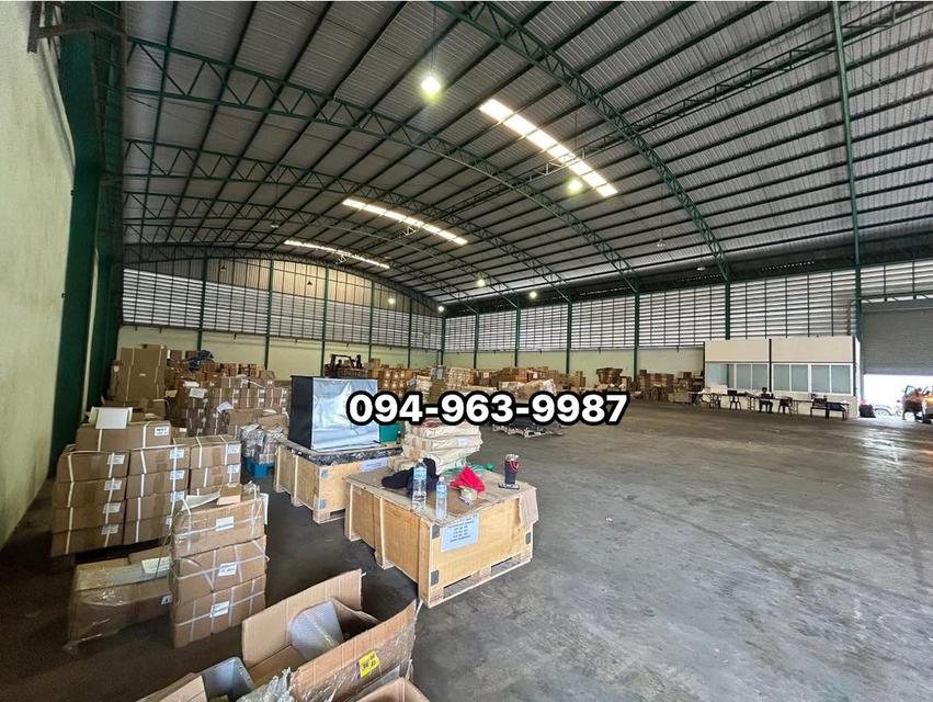 ให้เช่าโกดังสาย5 ทะลุ สาย4 ถนนเชื่อมต่อ ถ.เพชเกษม ถ.บรมราชชนนี ตกแต่งใหม่ ขนาด1,800ตรม. 550ตรม. ไฟ3เฟส พื้รับน้ำหนักได้3ตัน/ตรม. รถใหญ่เข้าออกได้ 4