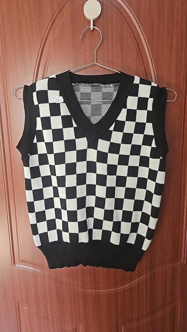 เสื้อกั๊กไหมพรมมือสอง