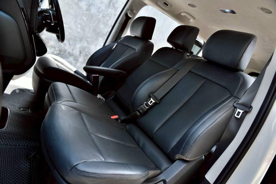 2023 แท้ HYUNDAI STARIA 2.2 Diesel Premium AT รถสวยใช้น้อยมากๆ สภาพป้ายแดง รูปที่ 13