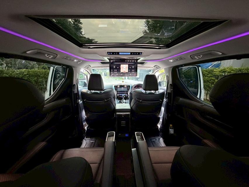 Toyota ALPHARD 2.5 SC PACKAGE ปี 2023 รถมือเดียว สภาพป้ายแดง กลิ่นใหม่ยังอยู่ 14