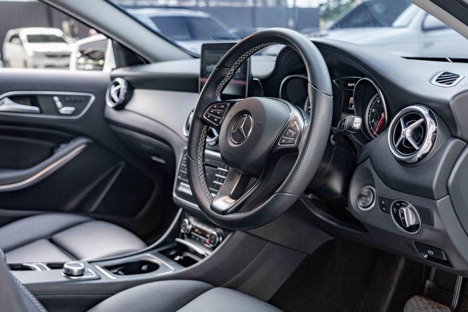 (แจ้งรหัสรถ NP7091) 🔥 MERCEDES-BENZ GLA200 URBAN FACELIFT ปี 2018 รูปที่ 10