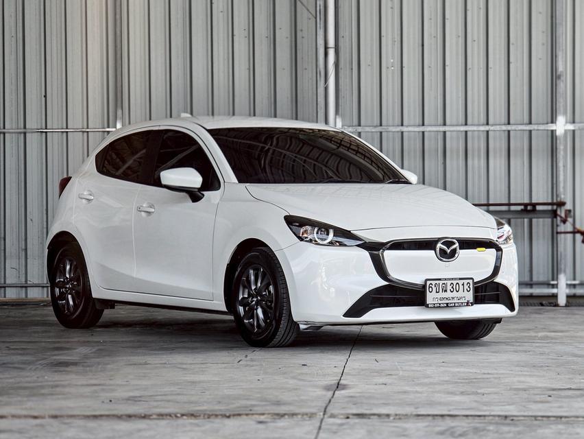 รหัสรถ CBLX3013 ✨ MAZDA2 1.3S Sport ปี 2023 (จดปี 2025) โฉมไมเนอร์เชนจ์ รูปที่ 3