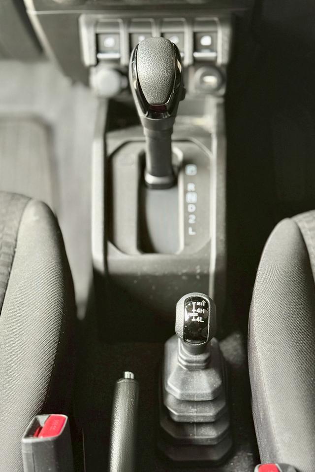 2023 SUZUKI JIMNY 1.5 โฉม JIMNY 4WD 14