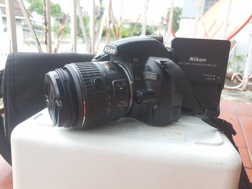 Nikon D3100 Kit 18-55mm.
