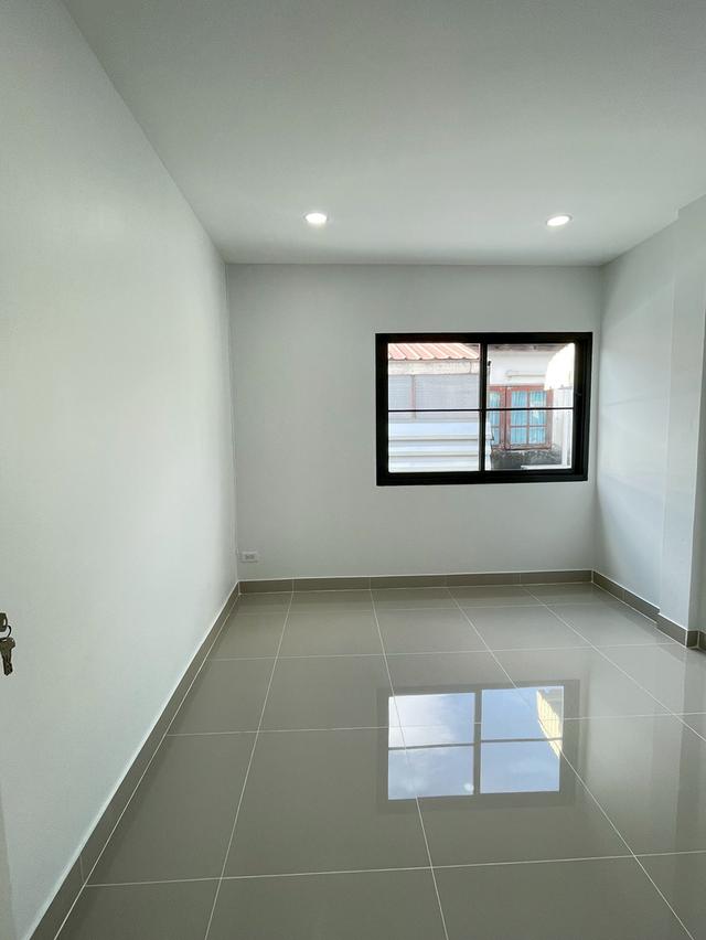 หมู่บ้านราชพฤกษ์วิลล่า 11