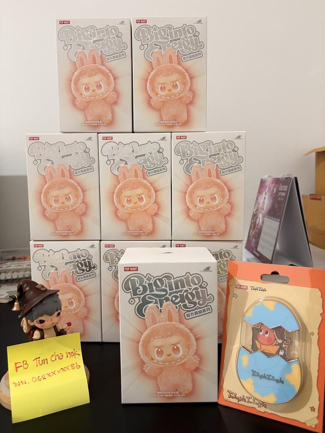 Labubu the monster pop mart art toy