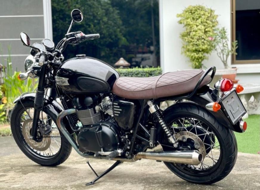 Triumph Bonneville T100 Black สภาพดีใช้งานยาวๆ 4