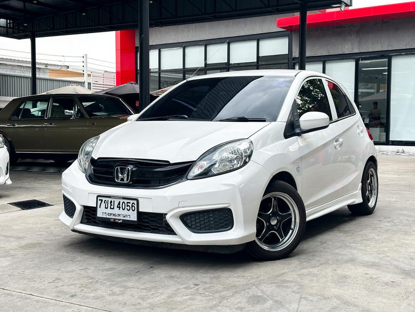 ขายรถ Honda Brio 1.2V Hatchback ปี 2017 สีขาว เกียร์ออโต้