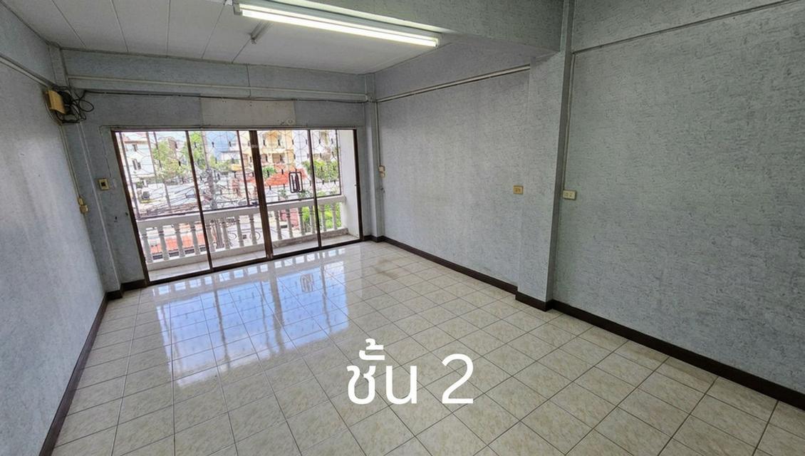 ขายอาคารพาณิชย์ 4.5 ชั้น 15.7 ตร.วา ใกล้ BTS สำโรง (แค่ 1 กม.) สำโรงเหนือ เมืองสมุทรปราการ เหมาะทำสำนักงาน โชว์รูม คลังสินค้า ค้าขายทุกประเภท 8