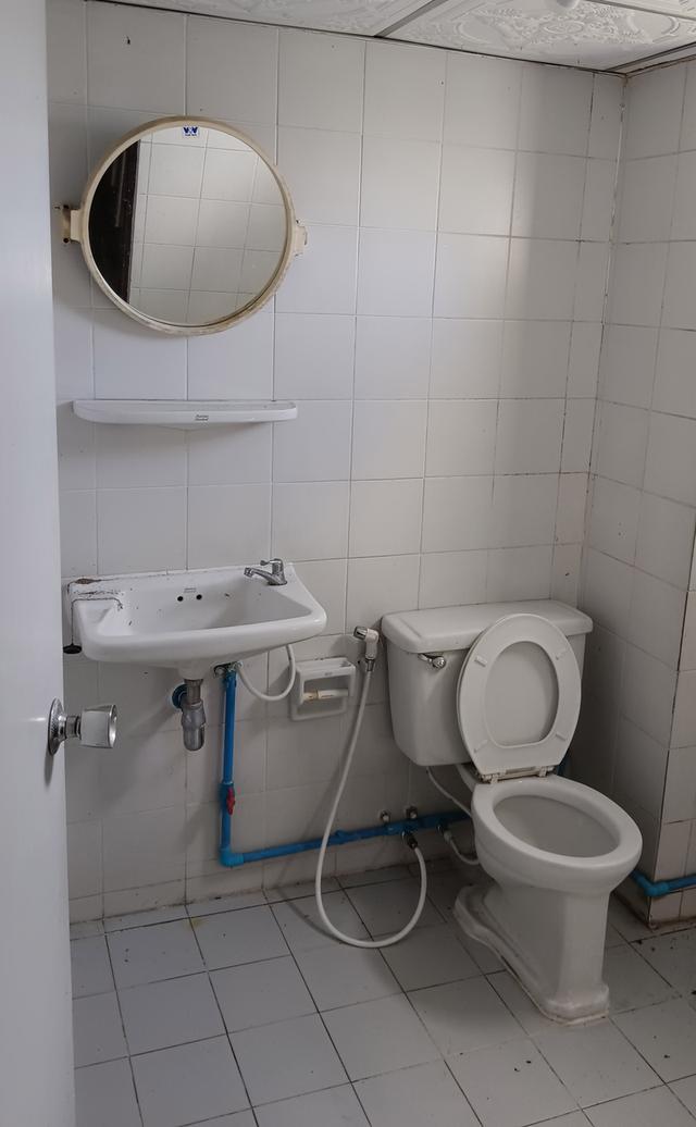 ให้เช่าคอนโด ร่มสุข9คอนโดทาวน์ ติดถนนลาดกระบังใกล้สนามบินสุวรรณภูมิ 4