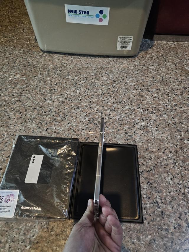 ขายๆๆๆถูกSamsungFold5 512กิ๊กRam12สีใหม่หายาก Cream ยกกล่องอีมี่ตรงสูนTrueสภาพสวยการใช้งานดีเยี่ยมทุกๆฟังชั่นเครื่องรีสโตได้ตลอดไม่มีติดแอคเค้าใดๆคับ 6