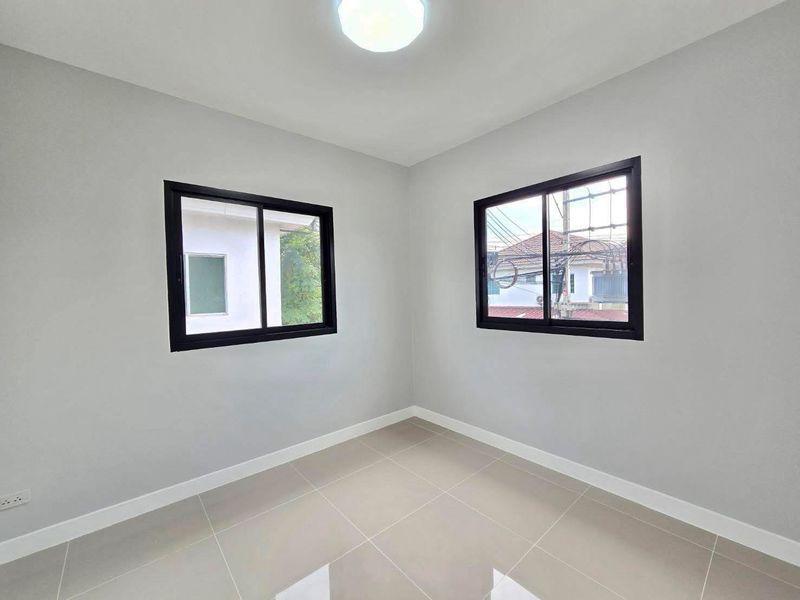 หมู่บ้านพฤกษาวิลล์63/1 พระราม5 นครอินทร์ทาวน์เฮาส์ 2 ชั้น หลังมุม ทำเลดีติดถนน พระราม 5//ถนนพิบูลสงคราม//ถนนติวานนท์ 18