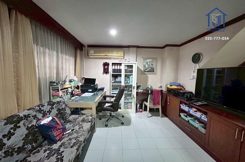 ขายทาวน์เฮ้าส์ 2 ชั้น หมู่บ้านสรินญา คลองหลวง ซอยบงกช 73 ใกล้รังสิต–ฟิวเจอร์พาร์ค 7
