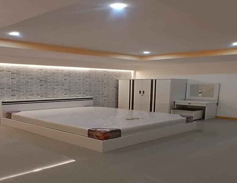 4ห้องนอนขายหมู่บ้านชอรุ่งเรืองหก20วาใกล้เทศบาลบางบัวทอง 2