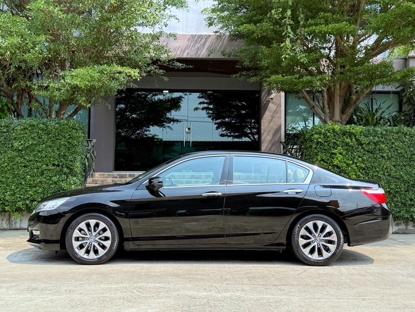 2015 HONDA ACCORD 2.4 EL รถมือเดียว 77,000 กม รถเข้าศูนย์ทุกระยะ ไม่เคยมีอุบัติเหตุครับ