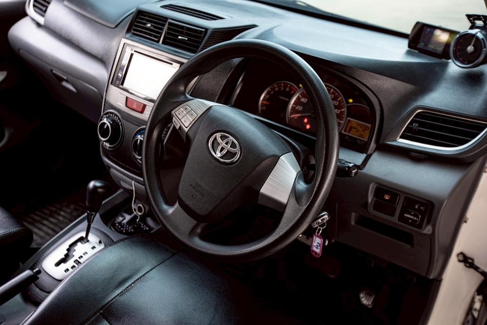 Toyota Avanza 1.5S ปี 2013 Auto สีขาว สภาพดี รูปที่ 14