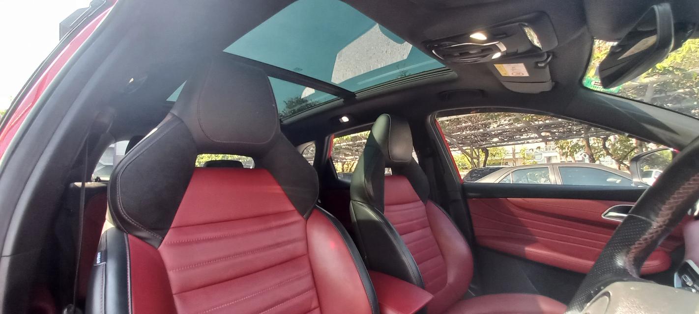 🔥 ขายด่วน! MG HS 1.5 X SUV ตัวท็อปสุด สีแดง 🔥 ✨ หลังคา Sunroof | รถบ้านมือเดียว | สภาพสวยมาก ✨ 📌 จดทะเบียน: ม.ค. 2021 📌 เครื่องยนต์: เบนซิน 1.5 Tu 14