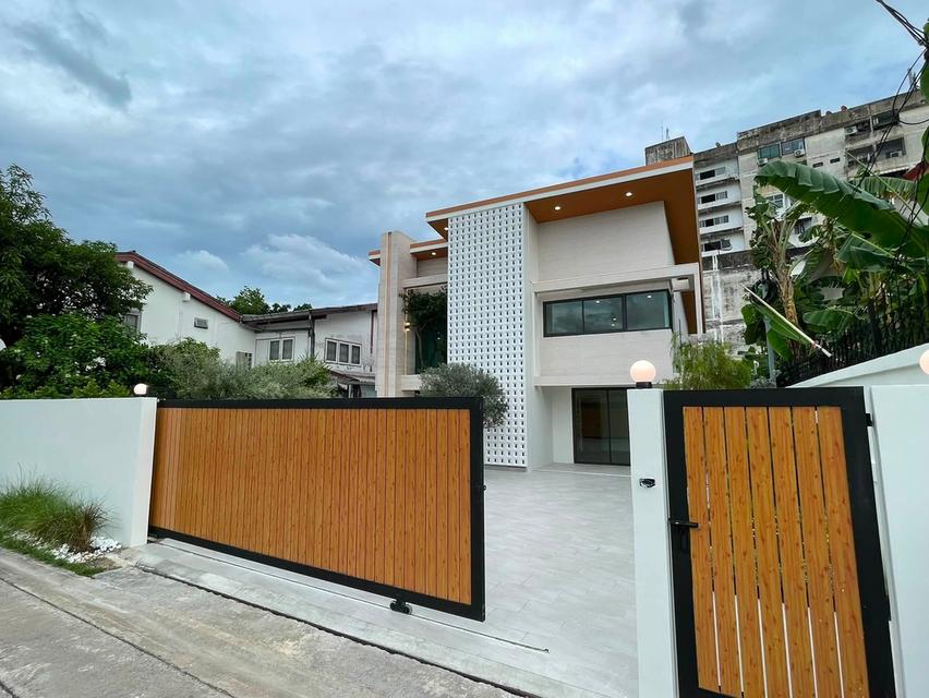 ขายบ้านเดี่ยว3 ชั้น โซนลาดพร้าว ย่านโชคชัย 4 นาคนิวาส ลาดพร้าว-วังหิน 1