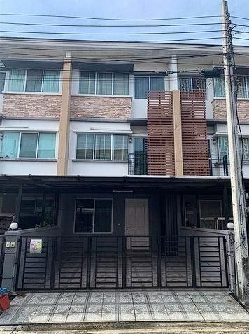 ให้เช่า ทาวน์โฮม 3 ชั้น โครงการ ทาวน์พลัส เกษตร นวมินทร์ คลองลำเจียก นวลจันทร์ ใกล้ โรงเรียนเลิศหล้า CDC 1