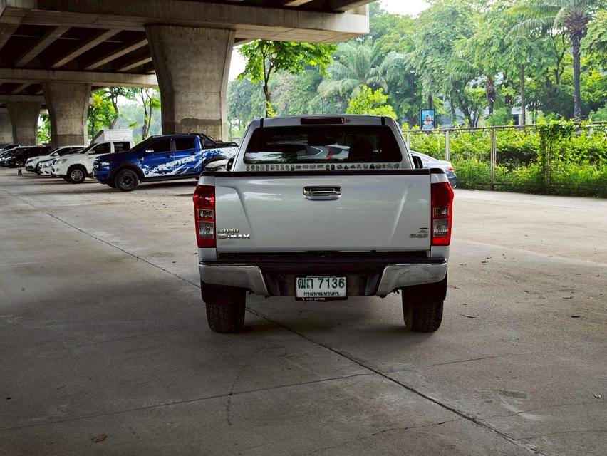D-MAX 2.5 HI-LANDER CAB MT 6