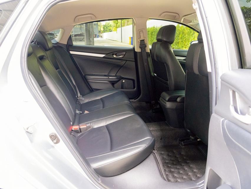 Honda Civic FC 1.8 EL ปี 2019 12