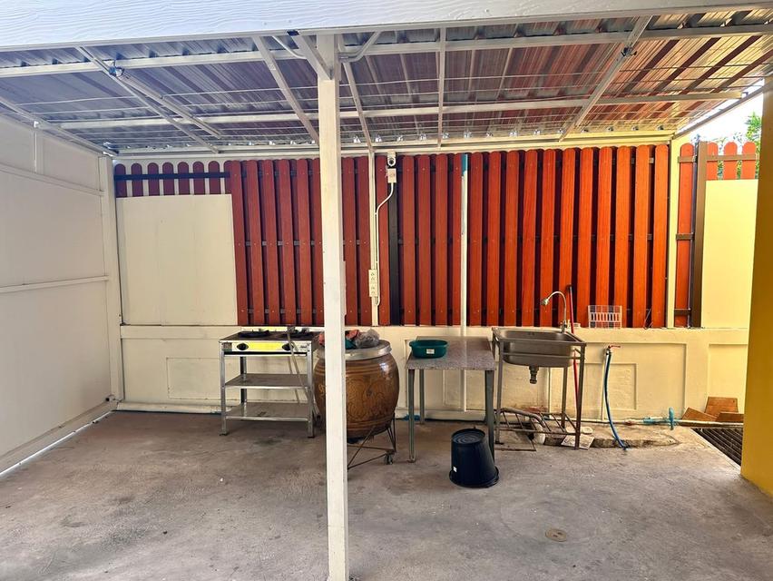 บ้านเดี่ยวพร้อมกิจการ 10