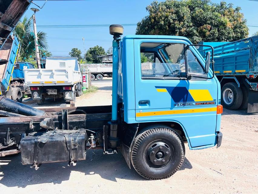 ปล่อยต่อรถบรรทุก 6 ล้อดั้มพ์ ISUZU NKR 88HP 4