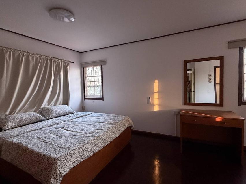 ให้เช่าบ้านเดี่ยว 2 ชั้น 86 ตร.วา อยู่ใกล้สุขุมวิท ใกล้แหล่งชุมชน เดินทางสะดวก 11