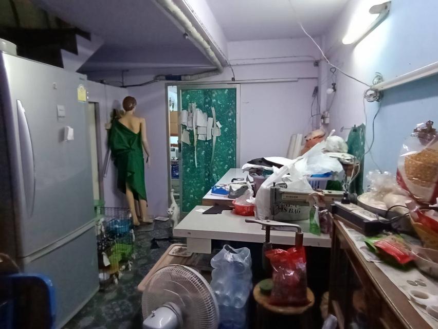 ขายอาคารพาณิชย์ 3.5 ชั้น พุทธมณฑลสาย2 ซอยเพชรเกษม92/1 ใกล้เดอะมอลล์บางแค 3