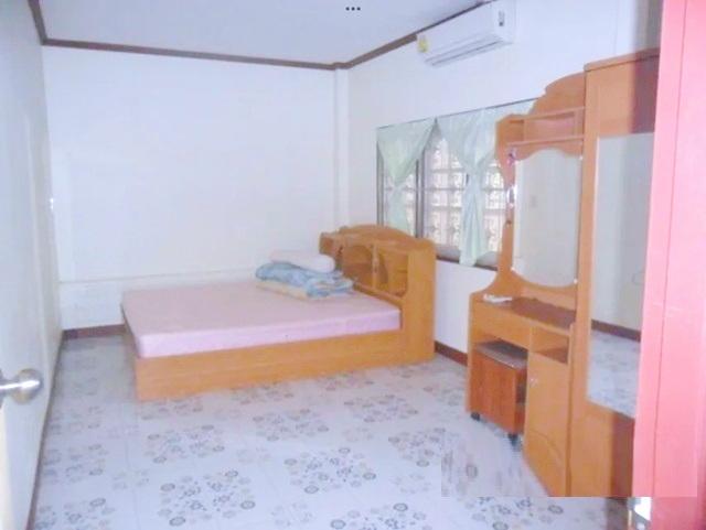 ตลาดไนท์ ปากช่อง 400ม.ให้เช่าบ้านเดี่ยวชั้นเดียว 45ตร.วา. 180ตร.ม. 2นอน 2น้ำ ฟาร์มโชคชัย รพ.กรุงเทพ ปากช่อง 3.0กม. ถ.มิต 4