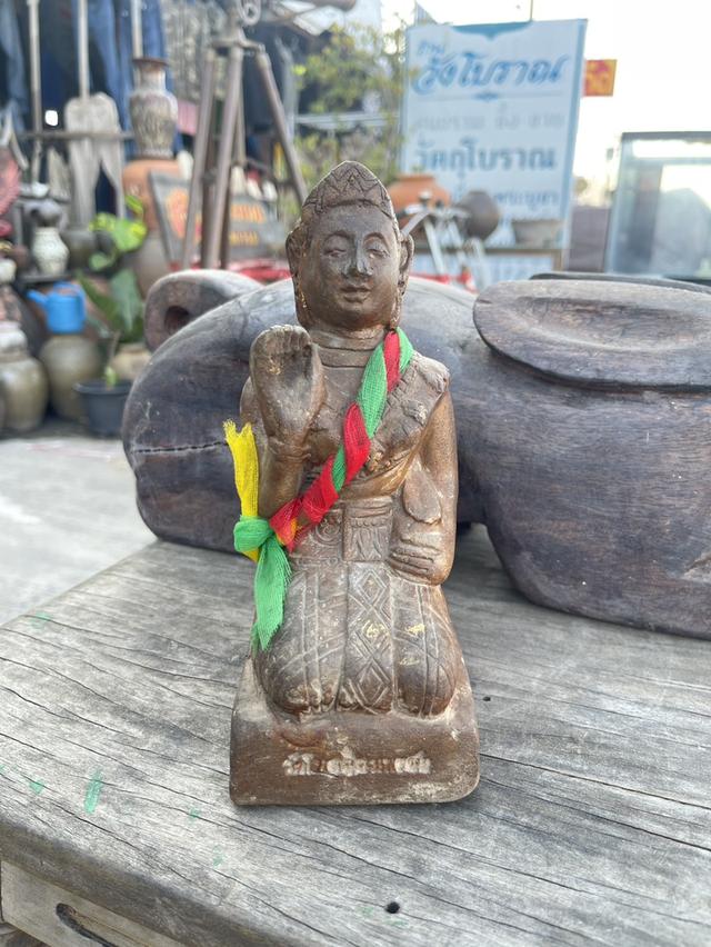 แม่นางกวัก เนื้อดิน วัดโบสถ์สมพรชัย จังหวัดอยุธยา รูปปั้นแม่นางกวักเนื้อดิน