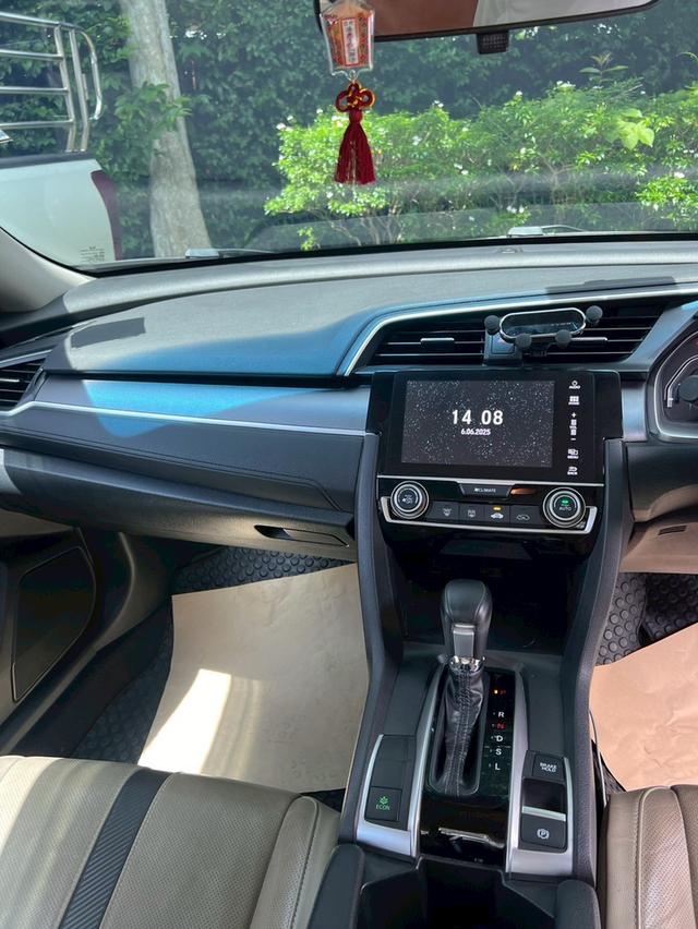 ขาย Honda Civic 1.8 E i-VTEC รถผู้หญิงขับ ไม่เคยมีประวัติเคลม (เจ้าของขายเอง) 6