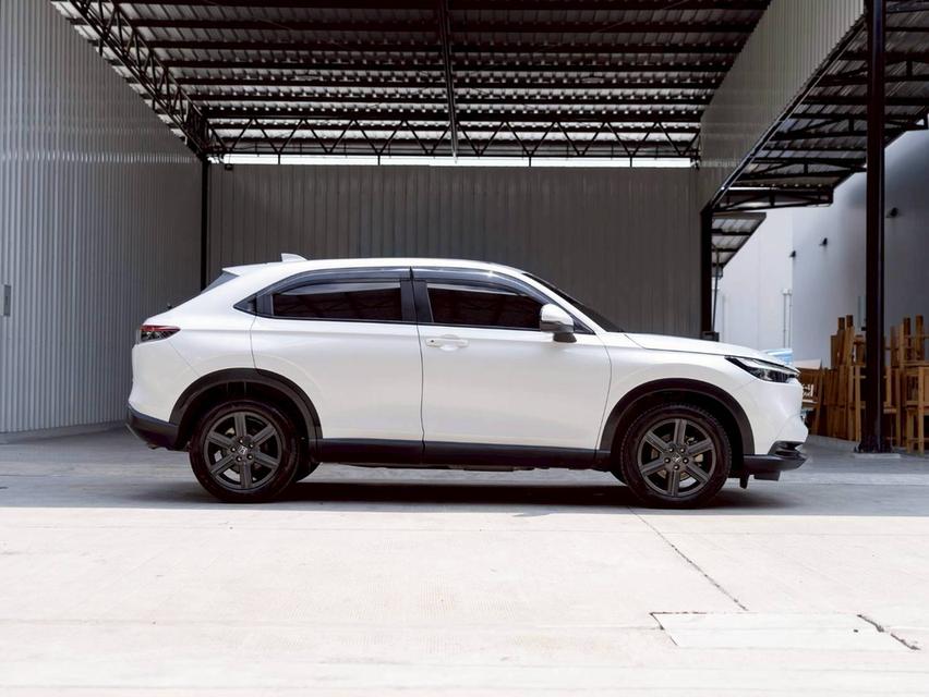 Honda HR-V 1.5 eHev EL ปีจด 2022 รถสวยไม่มีอุบัติเหตุ ไม่ใช่รถน้ำท่วม รูปที่ 3