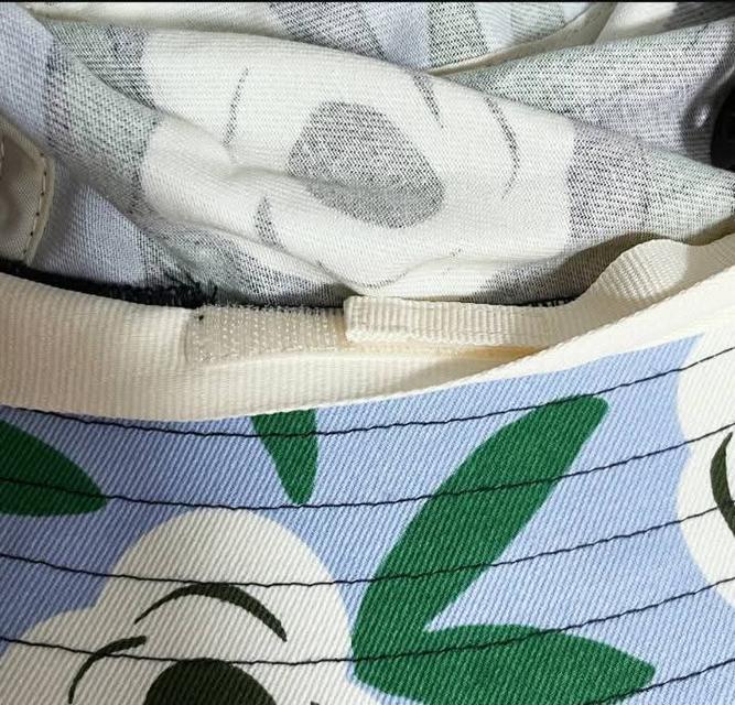 UNIQLO Maremikko Bucket Hat / UV Protect (UPF50+) ลายรับซัมเมอร์ ด้านในมีแถบปรับเลื่อนกระชับศรีษะ ผ้าเบา ใส่สบาย สภาพดีมาก ยังดูใหม่ๆ รูปที่ 6