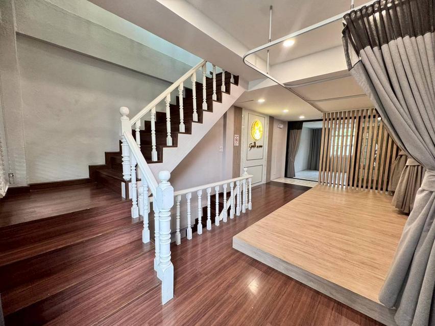 ให้เช่าอาคารพาณิชย์ 5.5 ชั้น ใกล้ BTS เอกมัย เดินทางสะดวก (N.1668) 6