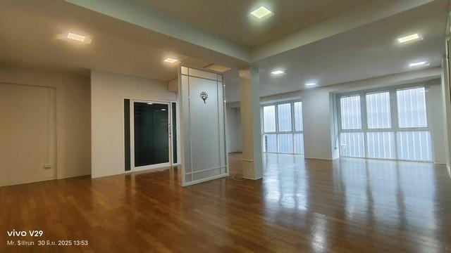 ให้เช่าอาคาร โฮมออฟฟิศ 3.5 ชั้น ทาวน์อินทาวน์ 11 ลาดพร้าว 94 ใกล้เดอะซีน The Scene ทาวน์อินทาวน์ เหมาะทำโฮมออฟฟิศ  2