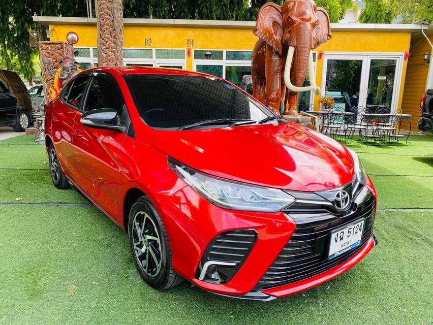 TOYOTA YARIS ตัวATIV  SPORT เครื่อง1.2cc. เกียร์ AUTO ปี 2022 #รถมือเดียวป้ายเเดงไมล์น้อย3x,xxxกม.  2