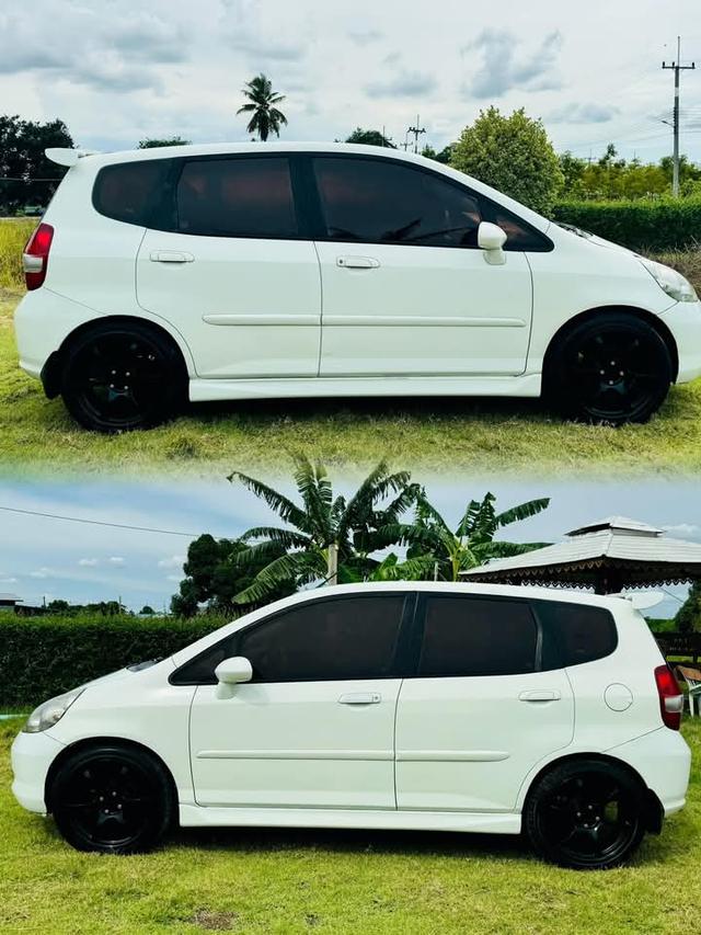 Honda Jazz ปี 2004 สภาพดี 6