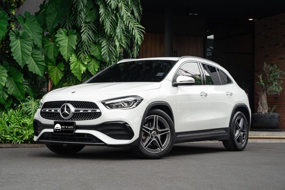 “Mercedes-Benz GLA200 AMG Dynamic“ ปี 2023 👀เข้าใหม่วันนี้! 56,xxx km. งานดี พร้อมรับกลับบ้าน!