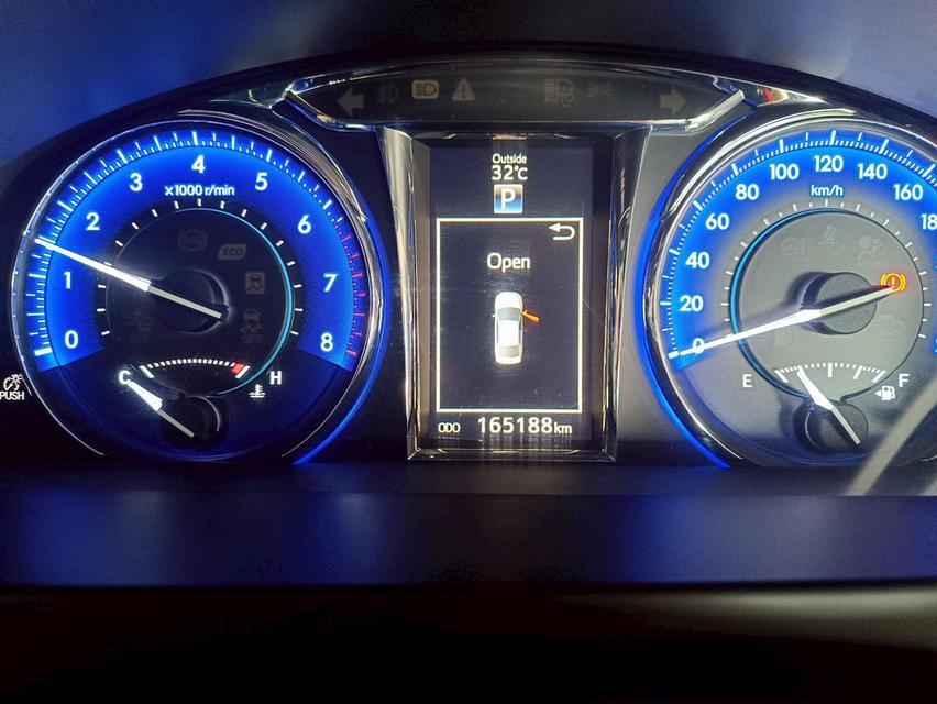 TOYOTA CAMRY AU 2.5G ESport  2015  16