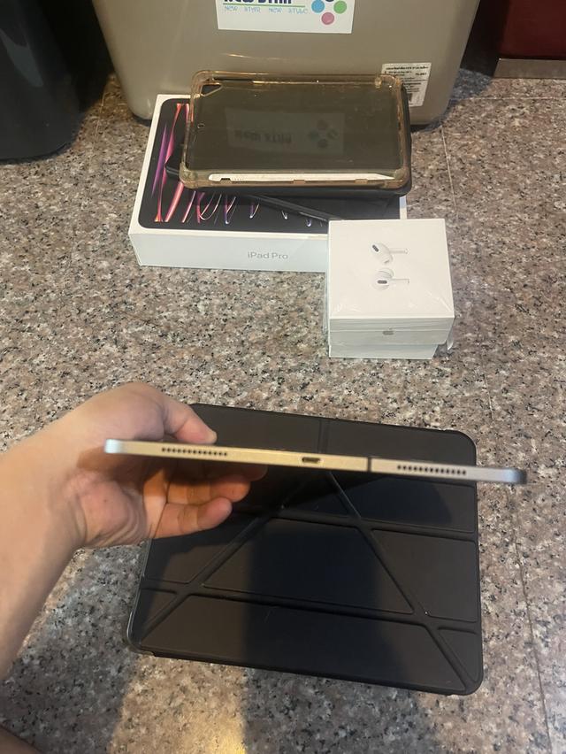 ขายiPadPro11นิ้วสีSpace Gray 128กิ๊กWifi Celluerใส่ซิมได้ถูกๆสวยๆ