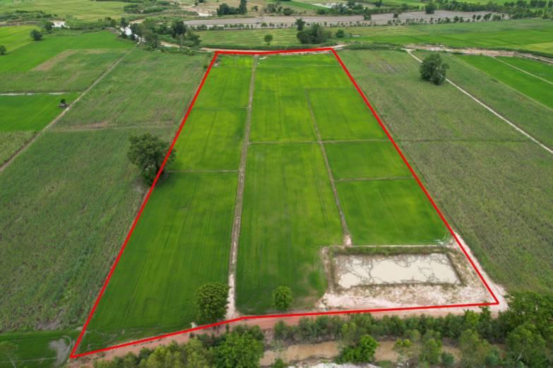 ขายที่ดินสวยราคาถูก ในตำบลไตรตรึงษ์ อำเภอเมืองกำแพงเพชร ติดถนนสองด้าน ติดทางสาธารณะ 4