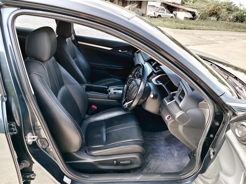 HONDA CIVIC FC​ 1.8EL A/T ปี 2018 9