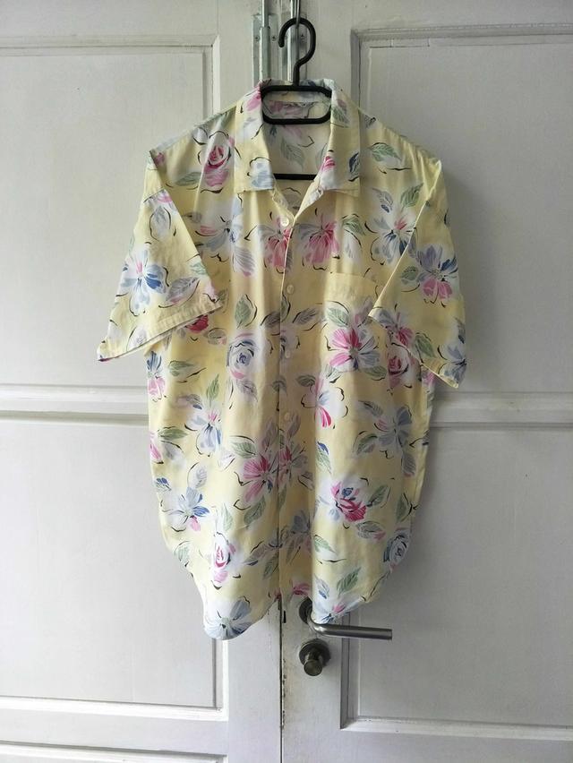 เสื้อมือสองใส่ได้ทั้งชายและหญิง