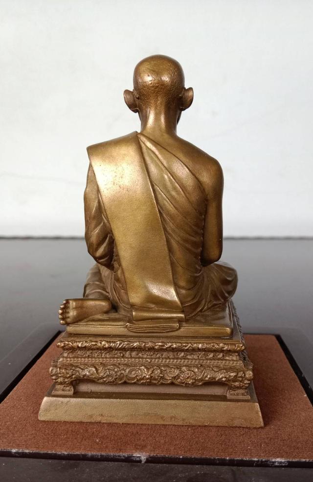 567.พระบรมรูปในหลวงทรงผนวช พลังแผ่นดิน ปี 2554 พร้อมกล่องเดิมแท้ 8