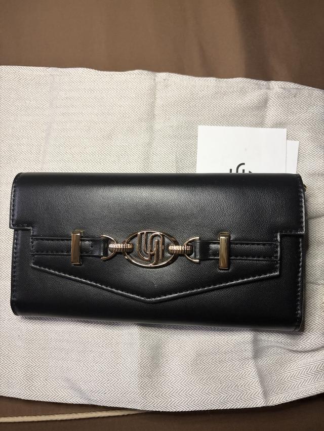 กระเป๋าสะพายข้าง lyn พร้อมสายสะพายข้าง ถุงผ้า ถุงกระดาษ 4