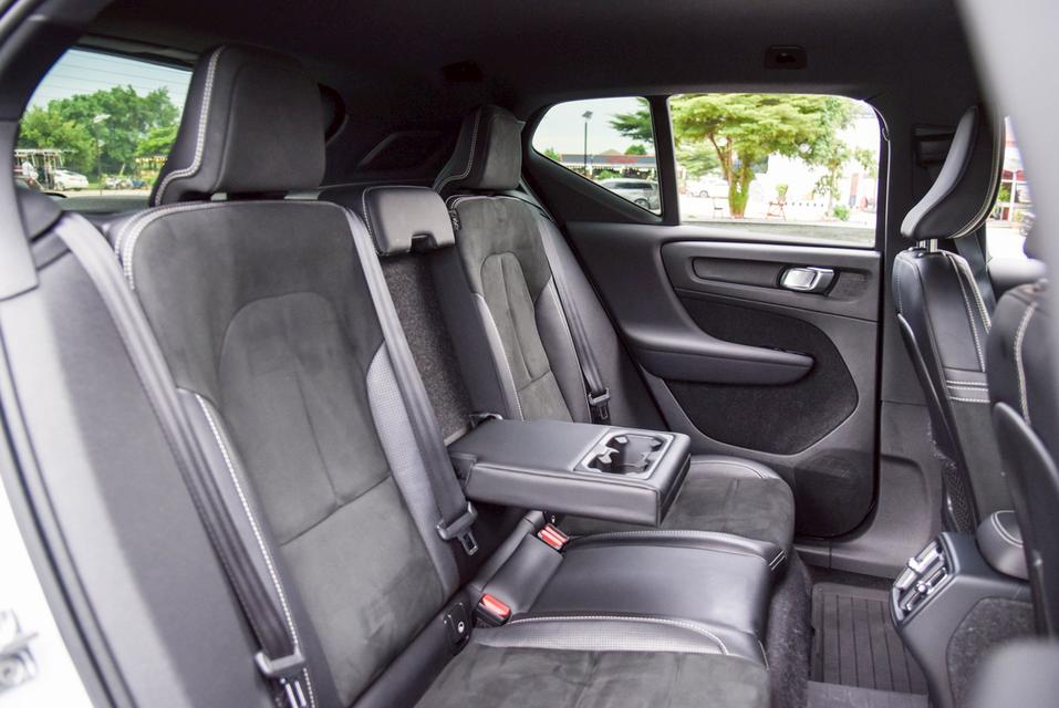 รหัสรถ CBL340 VOLVO XC40 2.0 T5 R-Desing AWD AT 2019 10