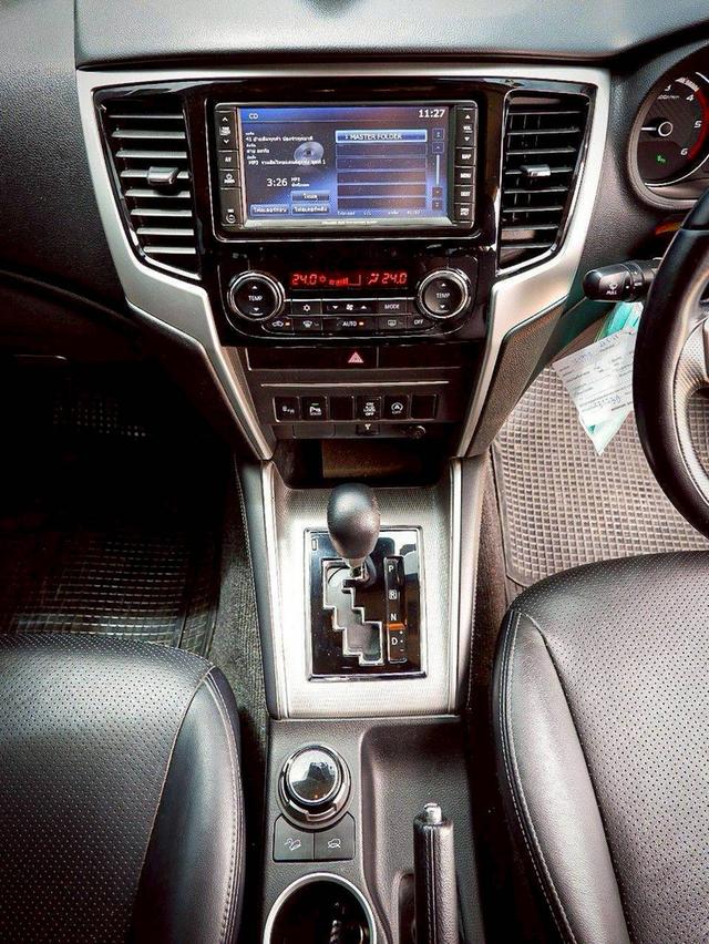 MITSUBISHI TRITON 2.4 GT PLUS PREMIUM 4WD AT สีดำ ปี 2020 16