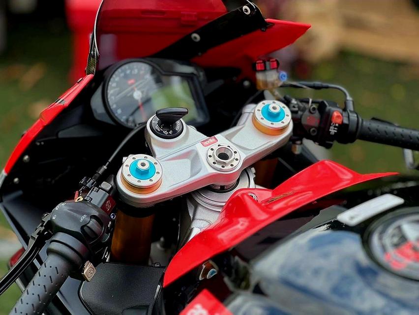 Aprilia 11